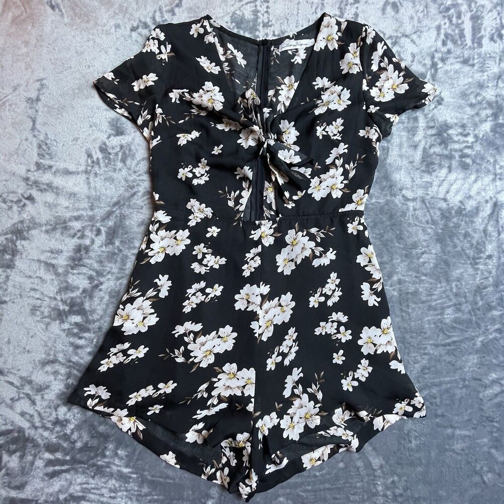 Lucy Wang Romper Womens‎ Large Black White Boho Cutout Front Tie Lined